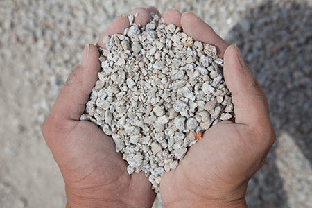 投资建筑垃圾处理成本和优势？