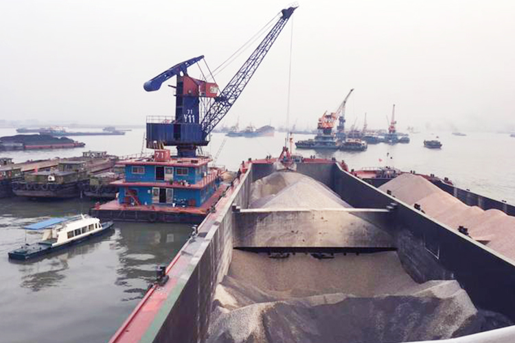 砂子不够进口来凑？错了！机制砂才是未来！