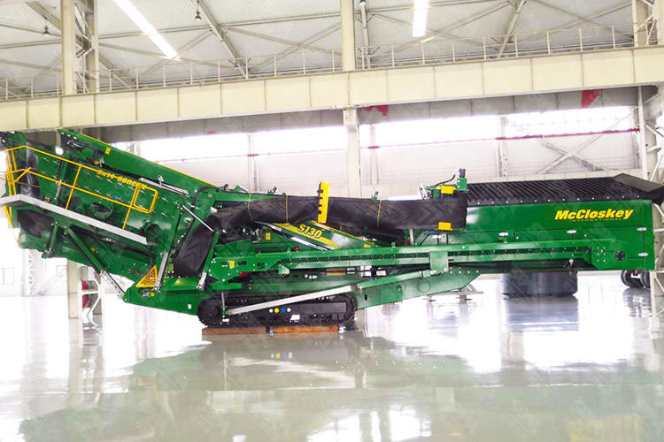 甘肃时产180-200吨石灰石履带移动式破碎生产线