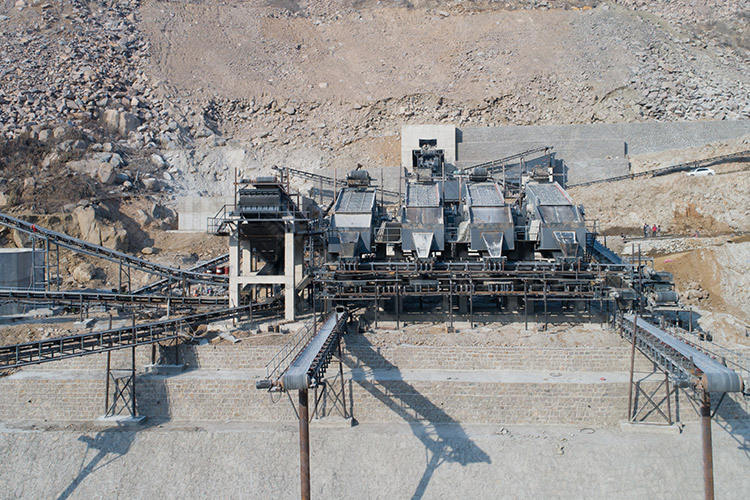 山东600-700吨/时花岗岩破碎生产线