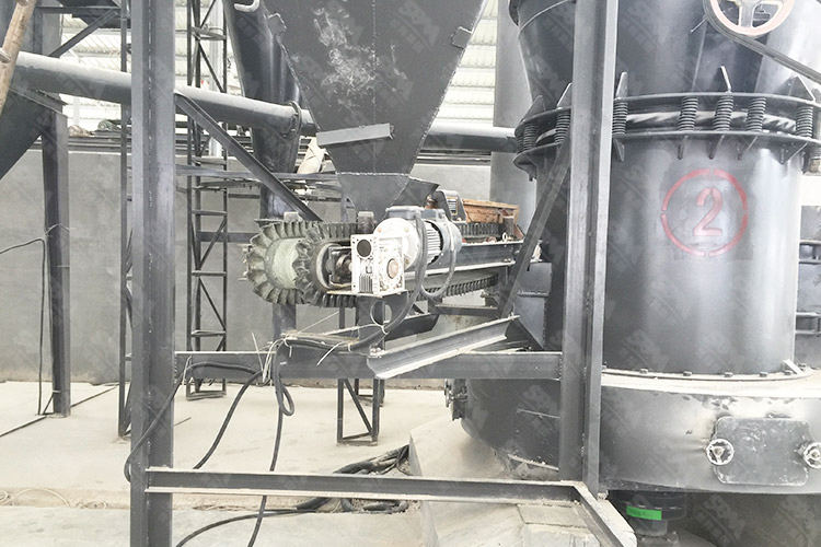 江苏时产5吨陶土制陶磨粉生产线